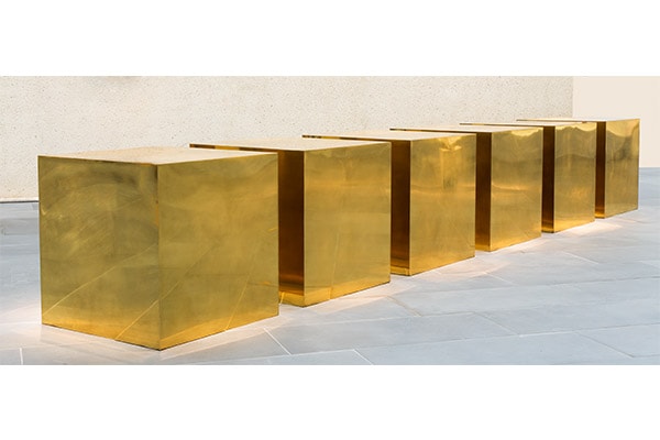 Untitled (Six Boxes) karya Donald Judd (1974)